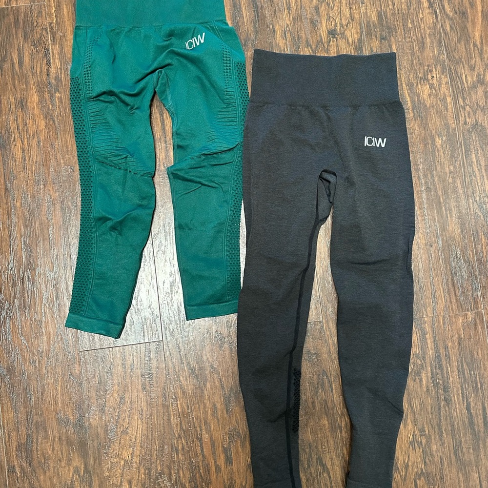ICIW Legging pair - Green 3/4 crop and Black 7/8 long